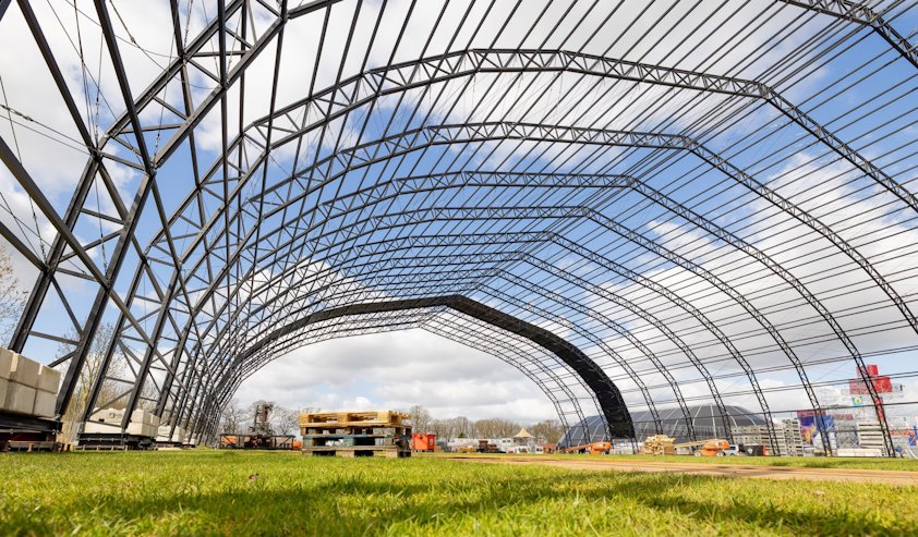 Zelt für das Paaspop-Festival